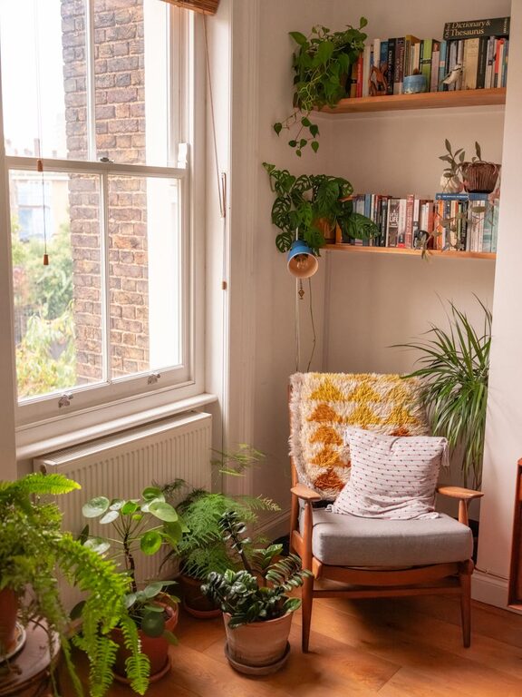 Tips for Creating a Cozy Reading Nook in Any Room